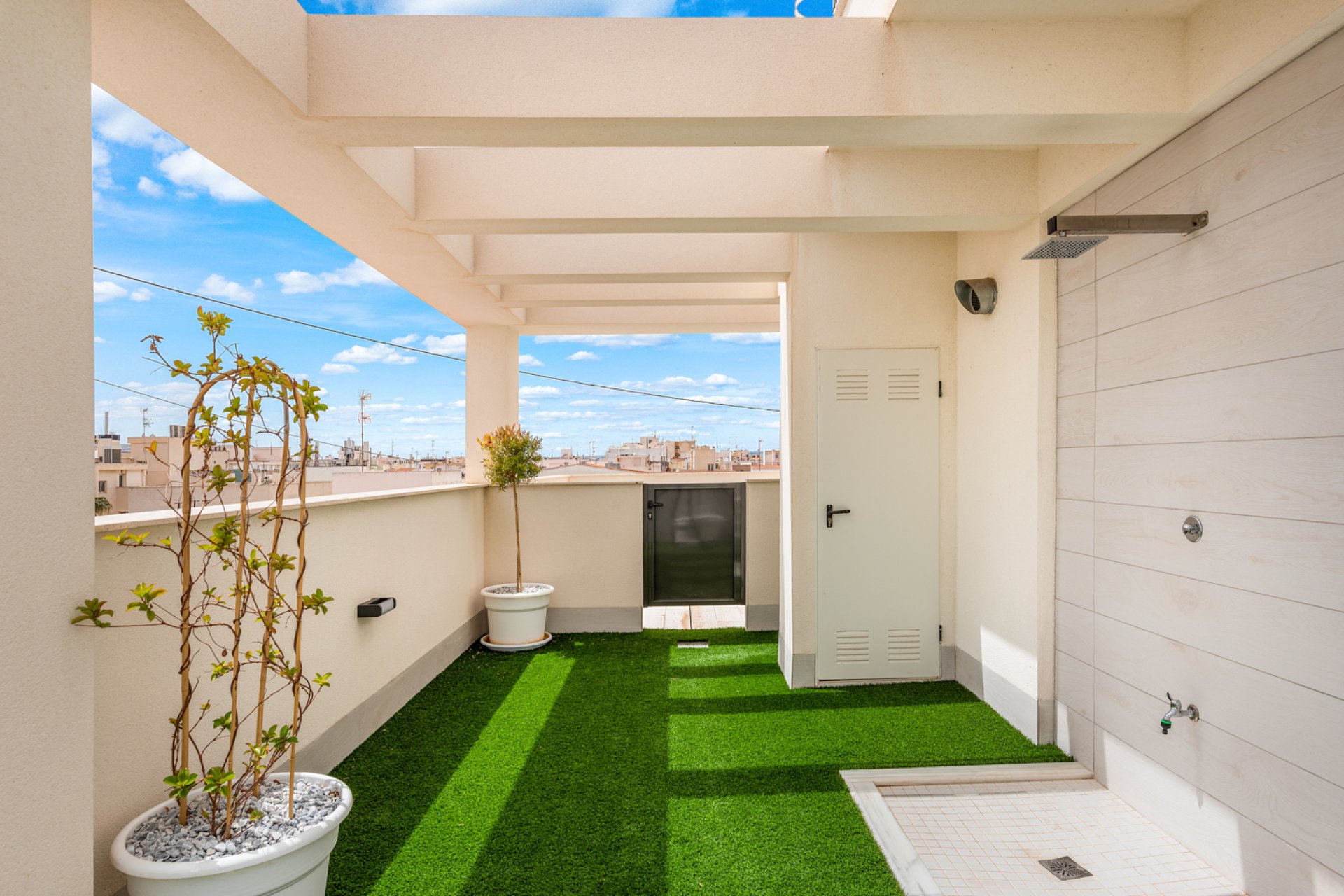 Neue Gebäude - Apartment -
Torrevieja