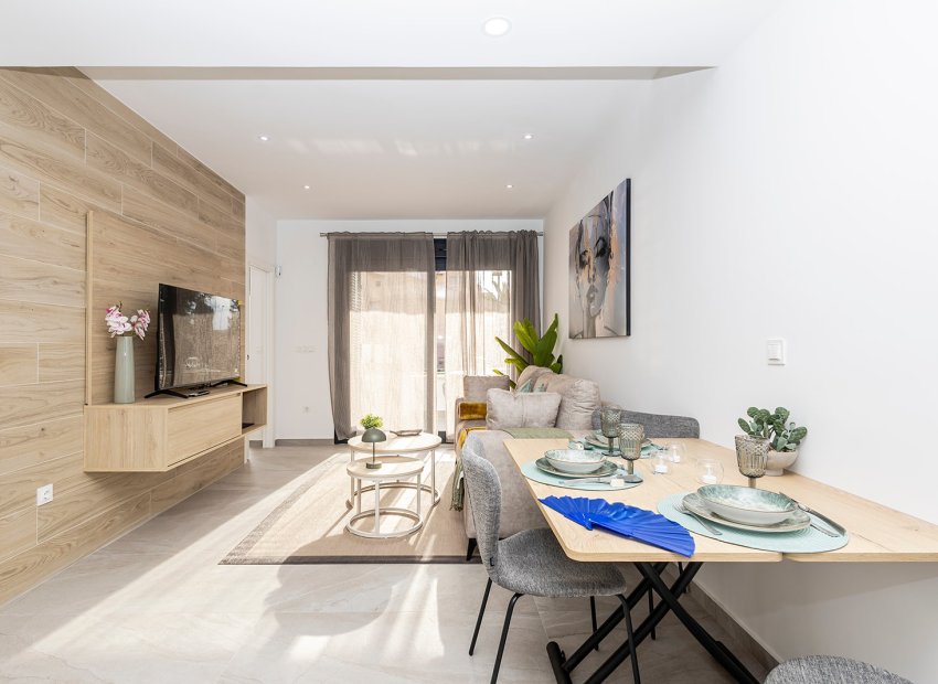 Neue Gebäude - Apartment -
Torrevieja