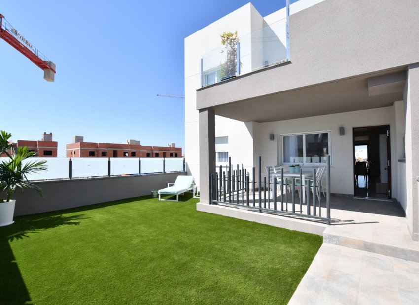 Neue Gebäude - Bungalow - Erdgeschosswohnung -
San Miguel de Salinas