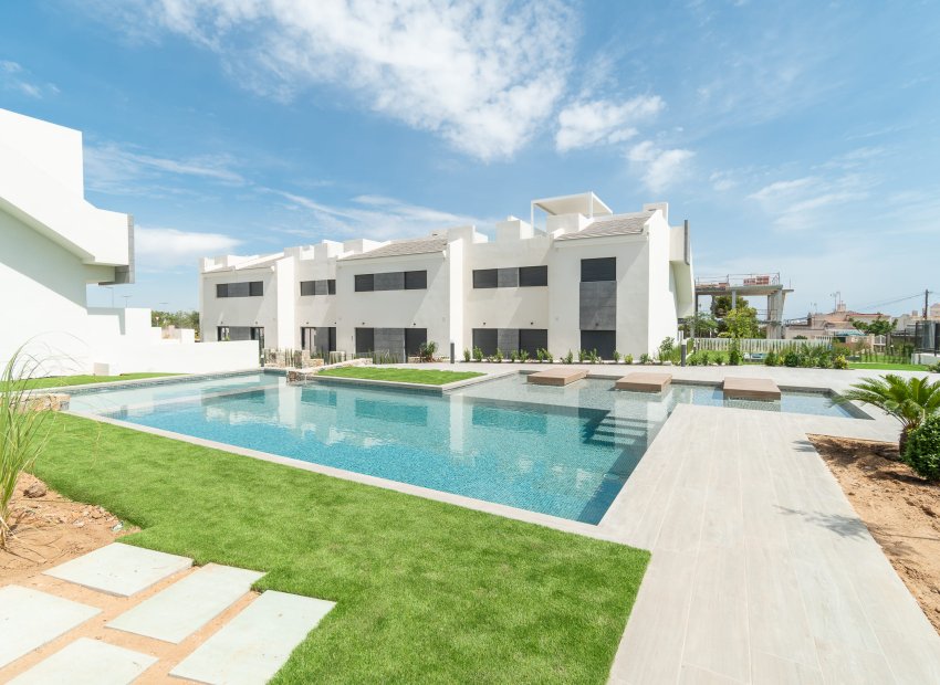 Neue Gebäude - Bungalow - Erdgeschosswohnung -
Torrevieja