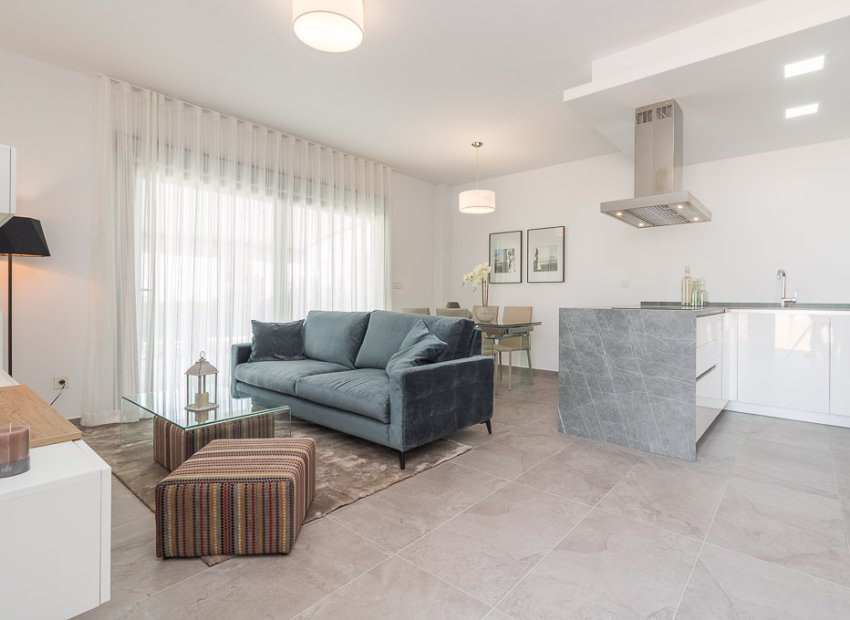 Neue Gebäude - Bungalow - Erdgeschosswohnung -
Torrevieja