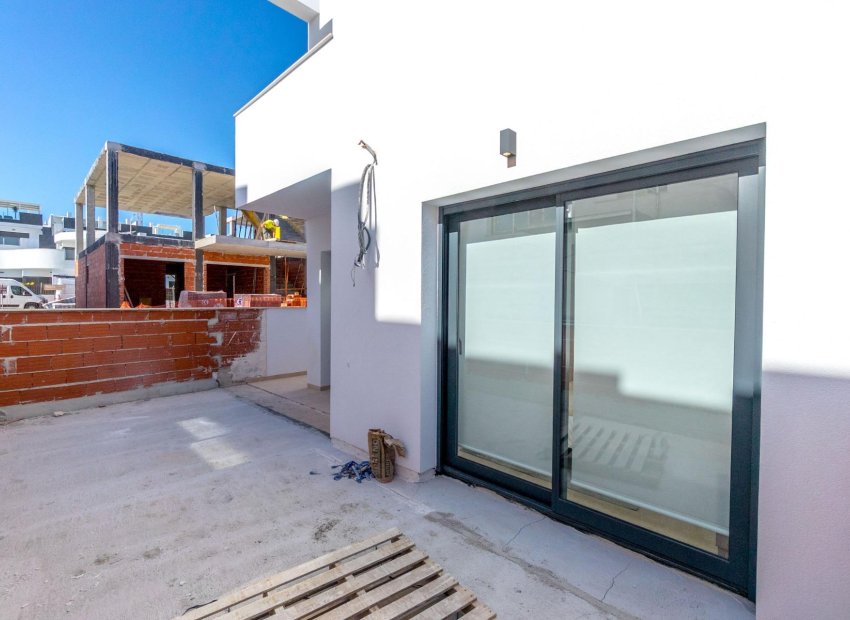 Neue Gebäude - Bungalow -
Torrevieja - Los Balcones