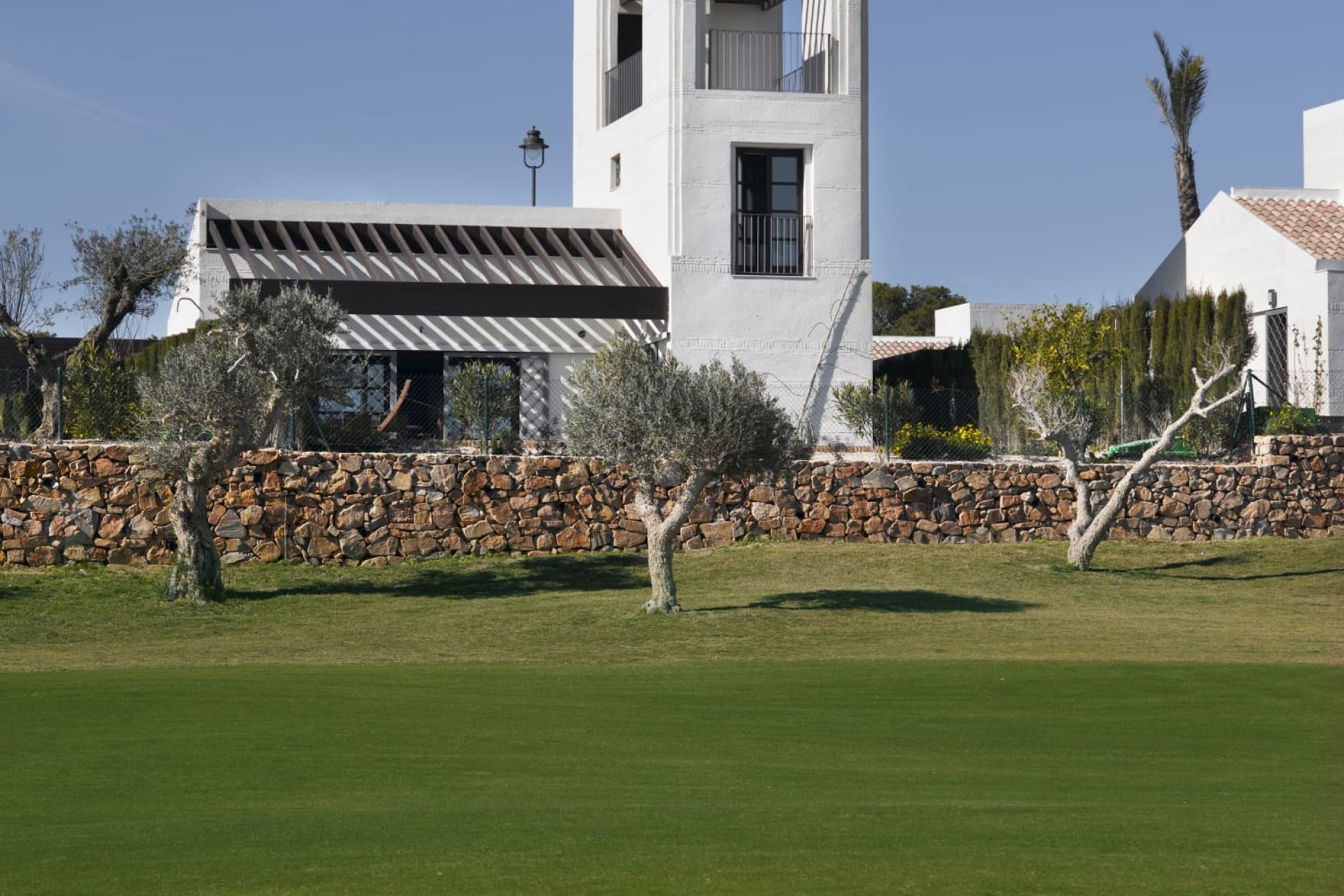 Neue Gebäude - Doppelhaushälfte -
Peraleja Golf
