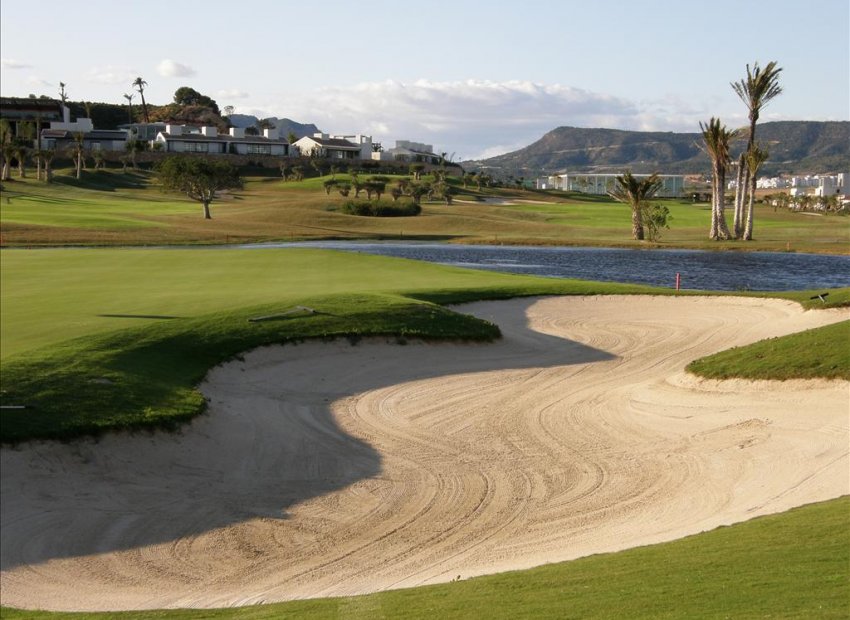 Neue Gebäude - Doppelhaushälfte -
Peraleja Golf