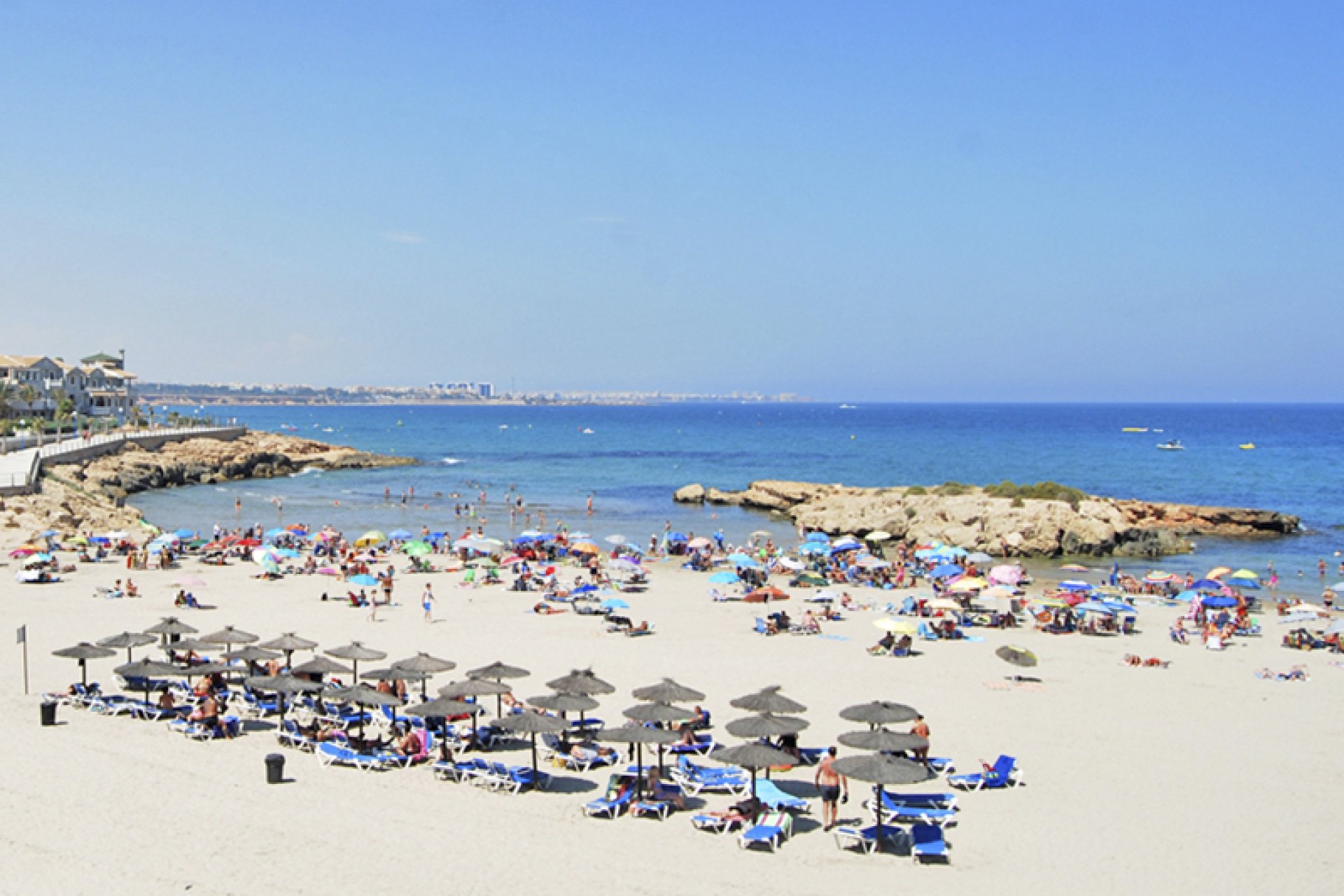 Neue Gebäude - Doppelhaushälfte -
Torrevieja