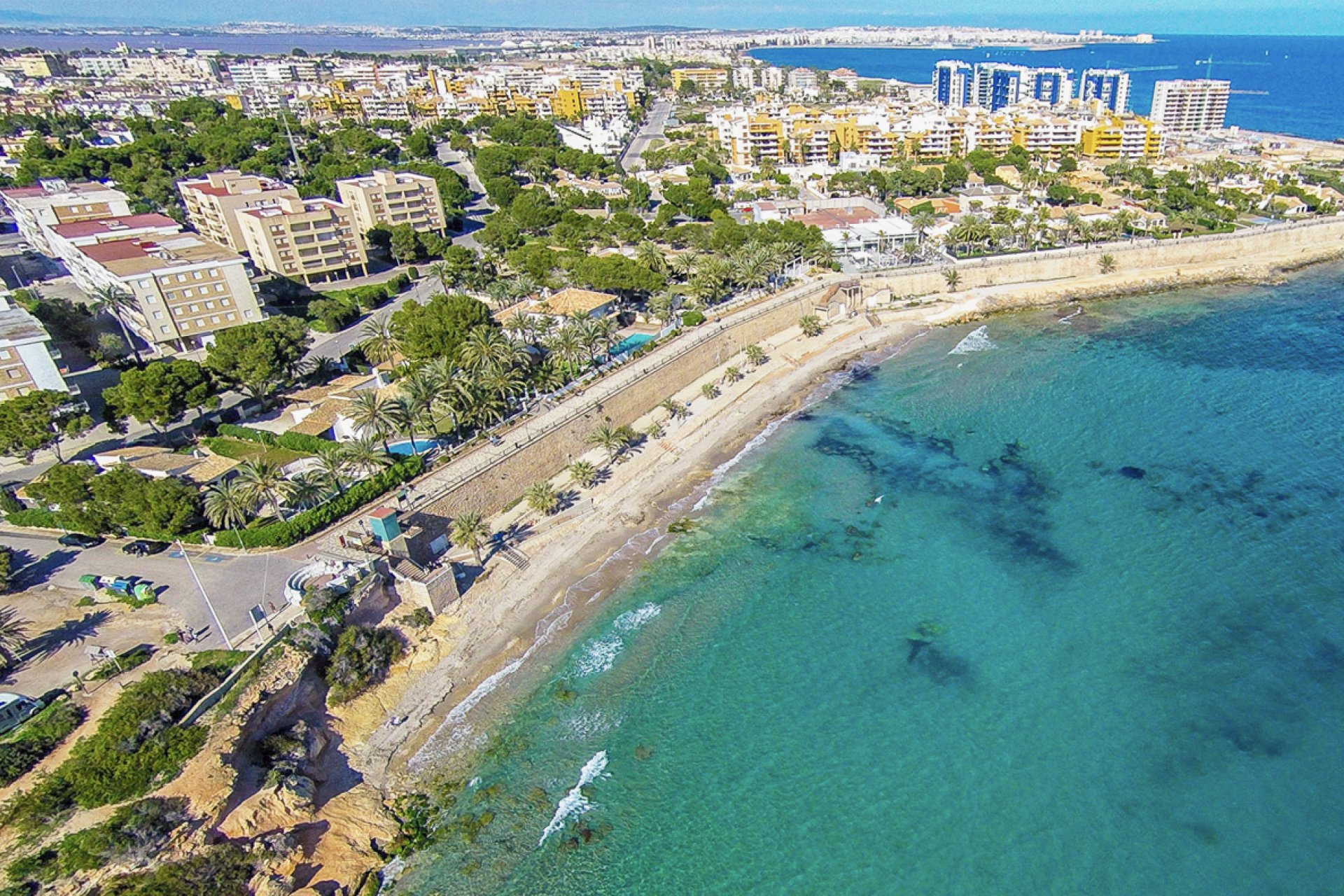 Neue Gebäude - Erdgeschoss -
Cabo Roig