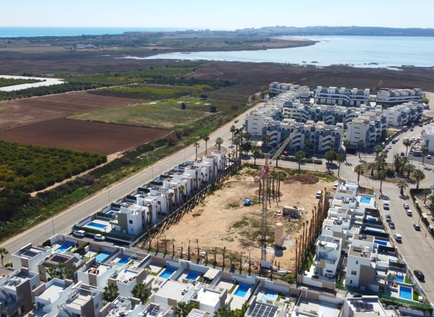 Neue Gebäude - Erdgeschoss -
Guardamar del Segura - El Raso