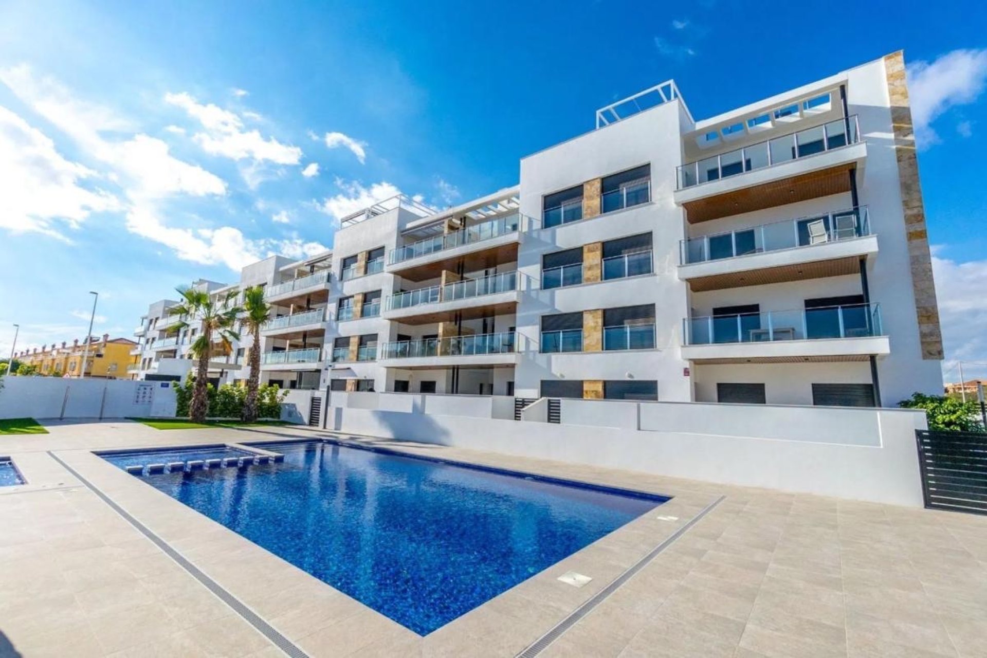 Neue Gebäude - Erdgeschoss -
Torrevieja