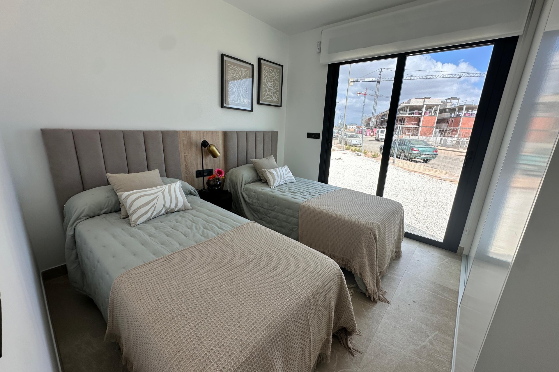 Neue Gebäude - Erdgeschosswohnung -
Los Alcazares - Los Alcázares