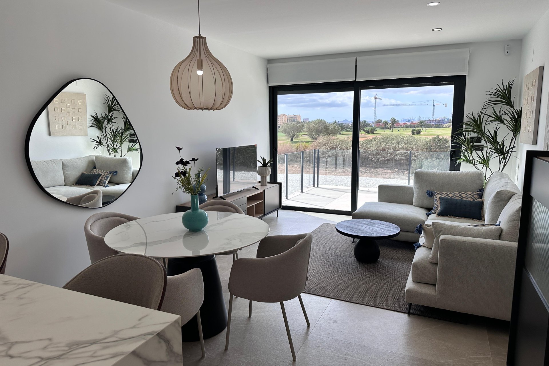Neue Gebäude - Erdgeschosswohnung -
Los Alcazares - Los Alcázares