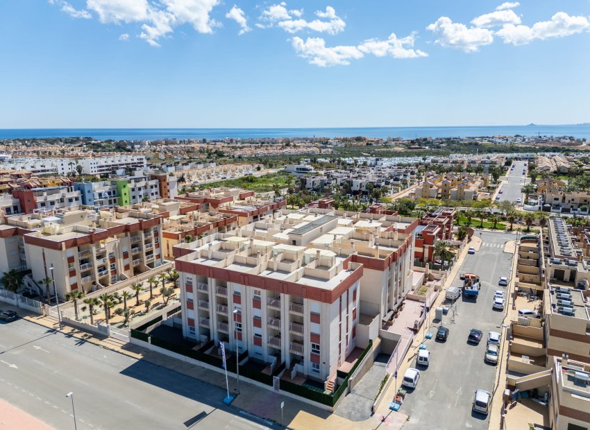 Neue Gebäude - Erdgeschosswohnung -
Orihuela Costa - Lomas de Cabo Roig