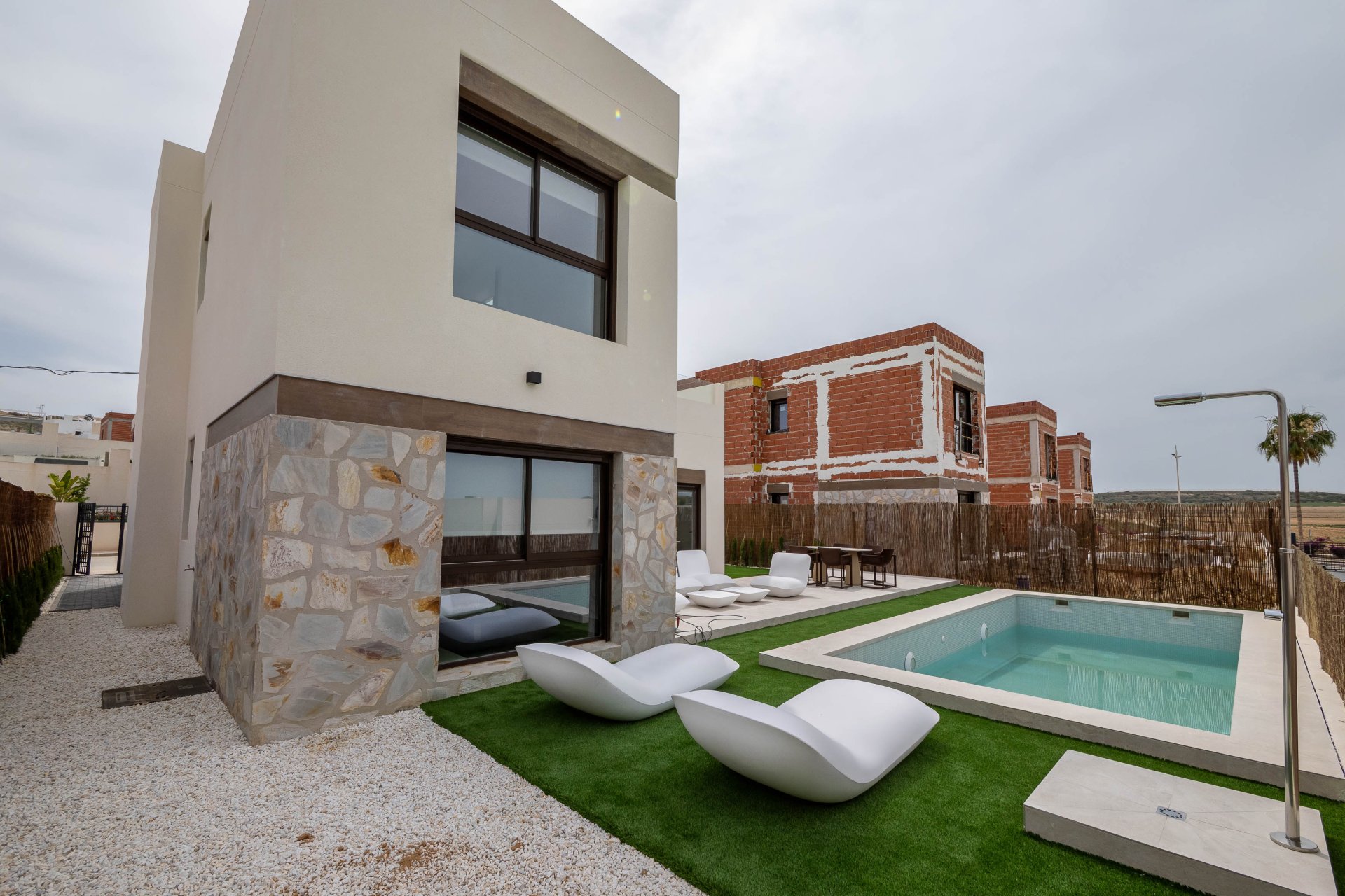 Neue Gebäude - Freistehend / Villa -
Algorfa - La Finca Golf