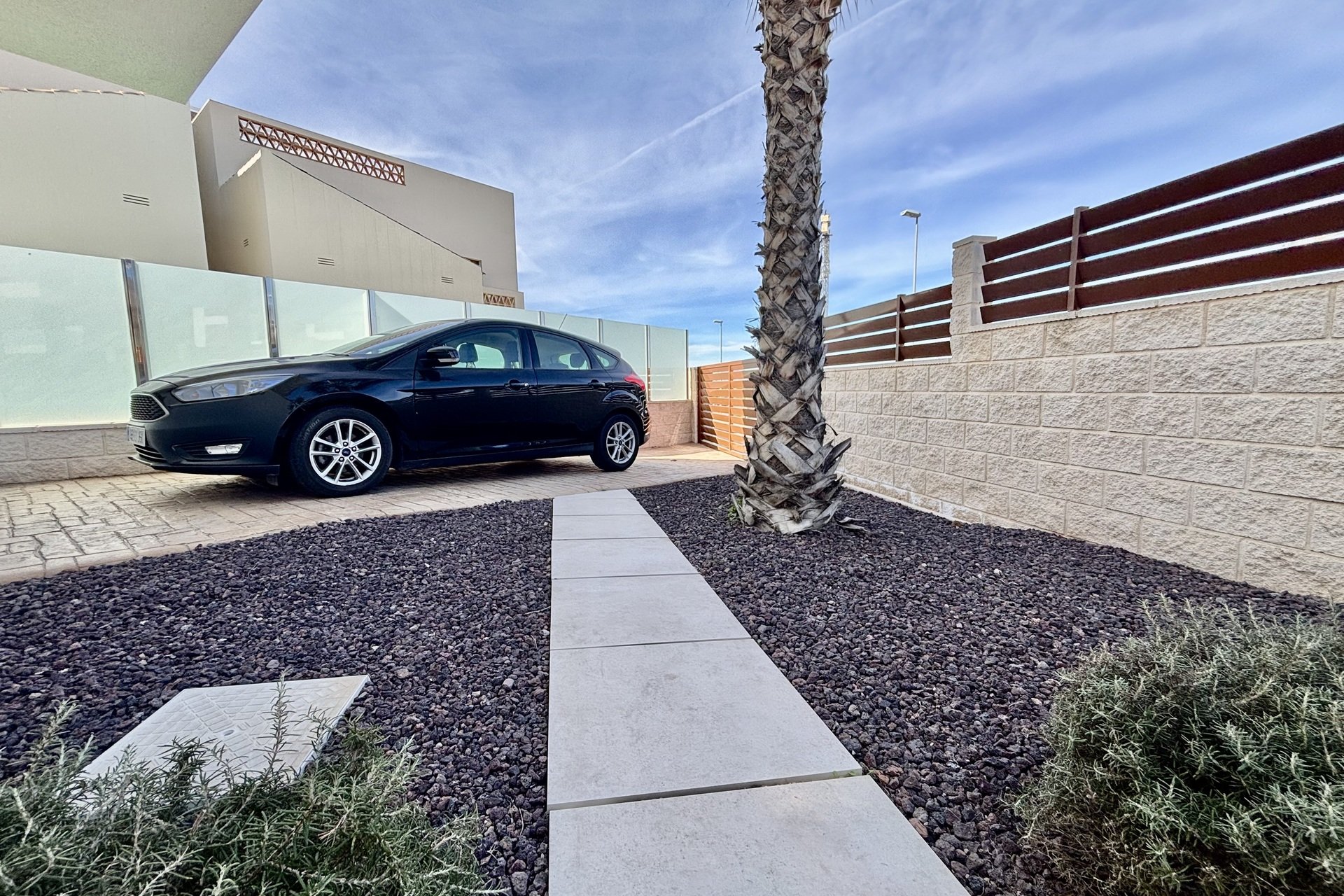 Neue Gebäude - Freistehend / Villa -
Benijofar