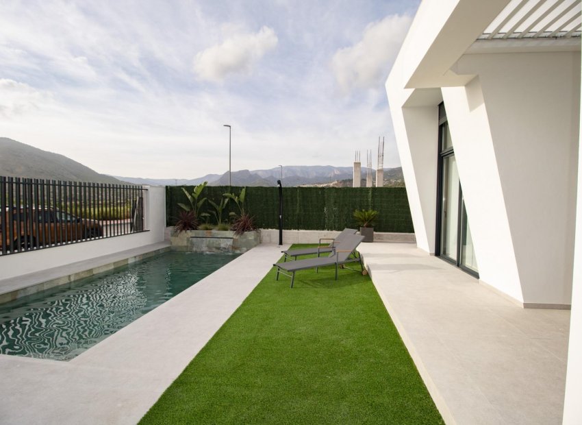 Neue Gebäude - Freistehend / Villa -
Finestrat - Puig Campana Golf