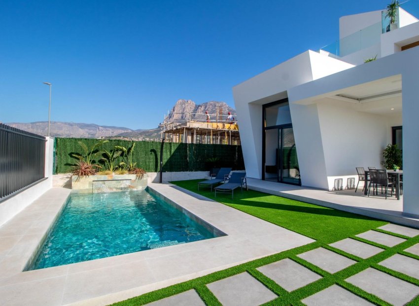 Neue Gebäude - Freistehend / Villa -
Finestrat - Puig Campana Golf