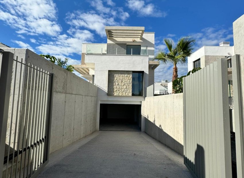 Neue Gebäude - Freistehend / Villa -
Finestrat