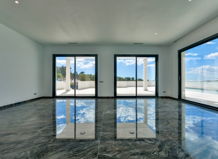 Neue Gebäude - Freistehend / Villa -
Finestrat