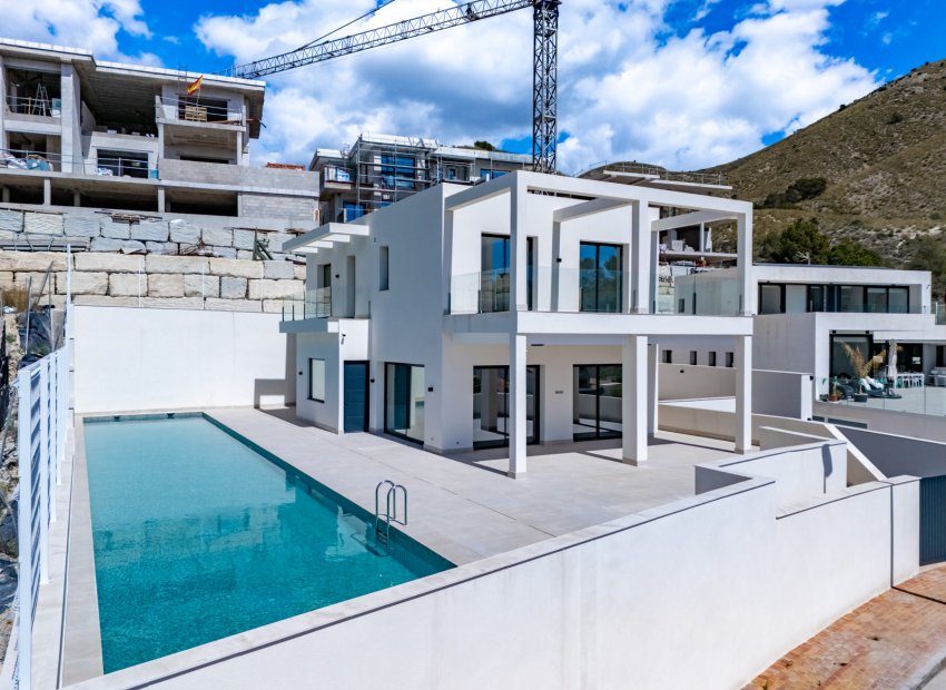 Neue Gebäude - Freistehend / Villa -
Finestrat