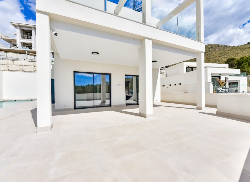Neue Gebäude - Freistehend / Villa -
Finestrat