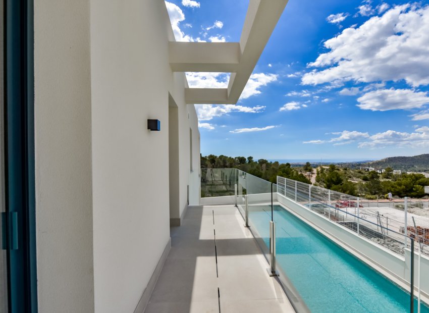 Neue Gebäude - Freistehend / Villa -
Finestrat