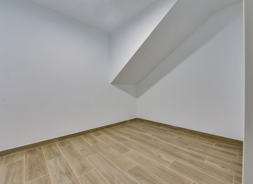 Neue Gebäude - Freistehend / Villa -
Finestrat