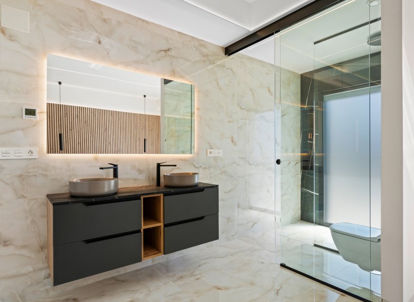 Neue Gebäude - Freistehend / Villa -
La Finca Golf