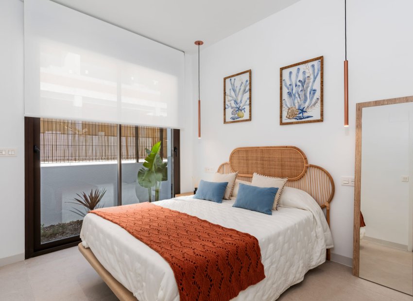 Neue Gebäude - Freistehend / Villa -
Los Alcazares - Los Alcázares