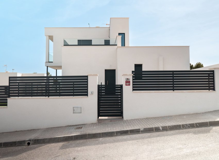 Neue Gebäude - Freistehend / Villa -
Polop