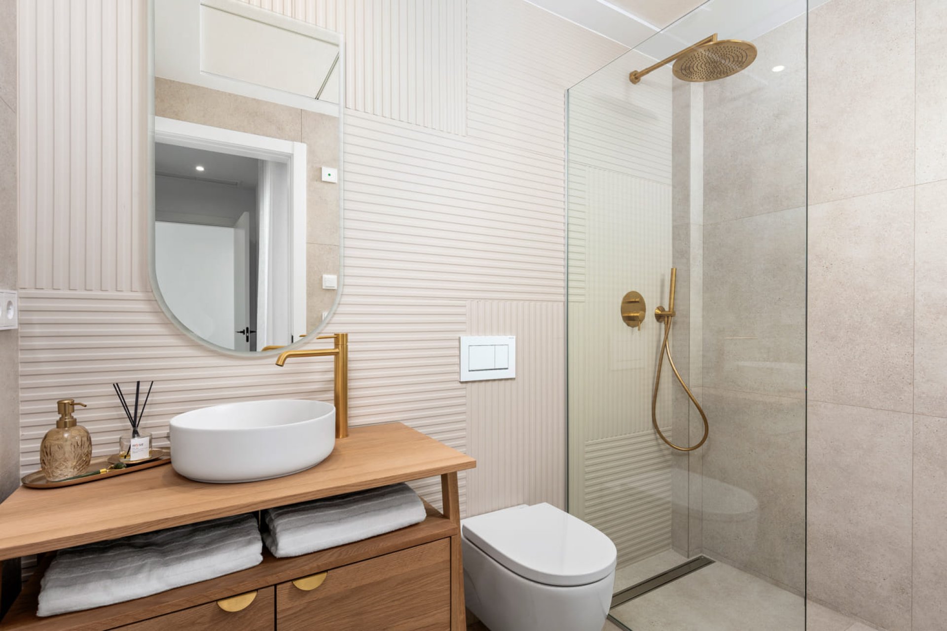 Neue Gebäude - Freistehend / Villa -
Polop