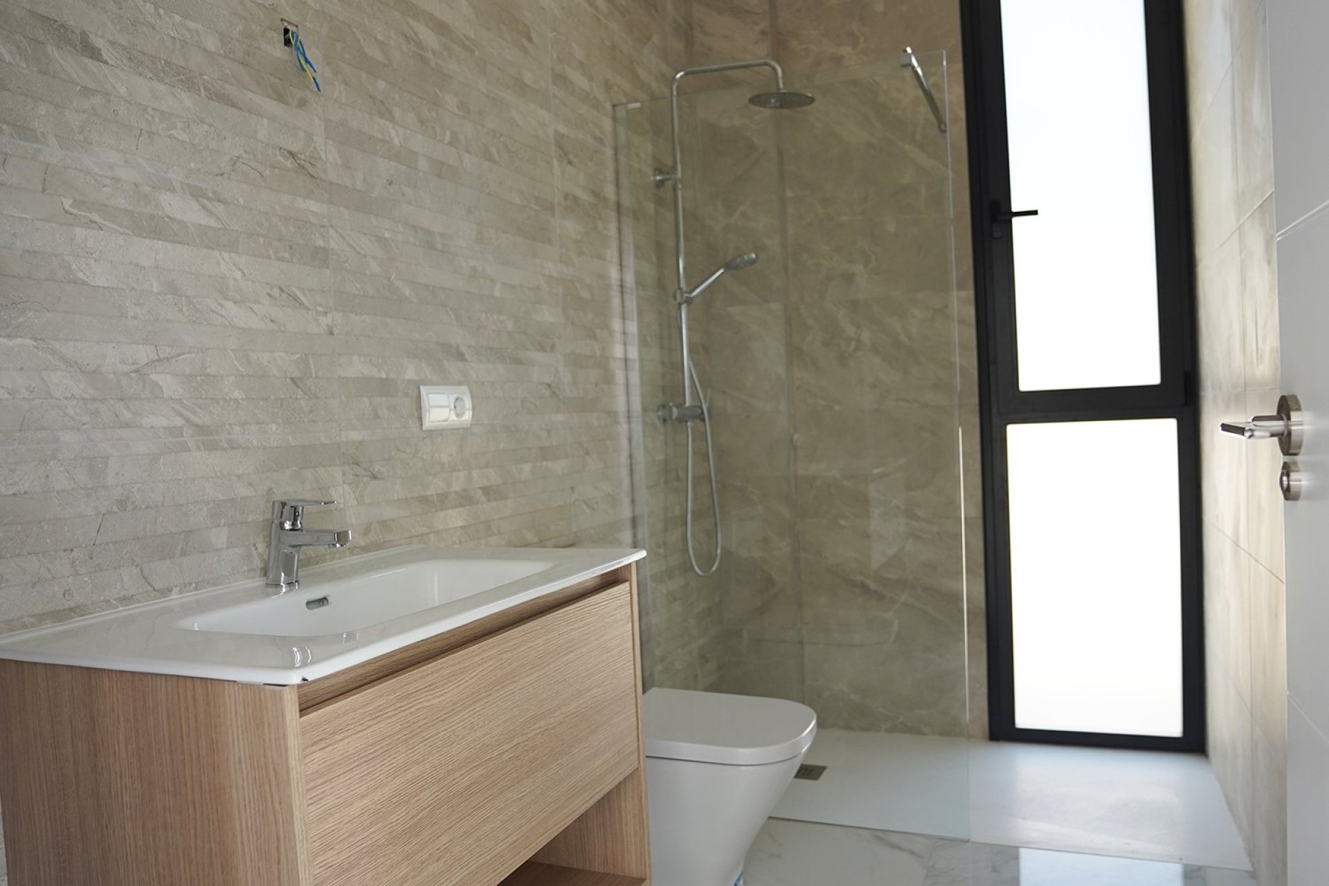 Neue Gebäude - Freistehend / Villa -
Polop