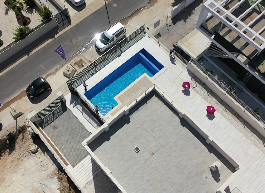 Neue Gebäude - Freistehend / Villa -
Polop