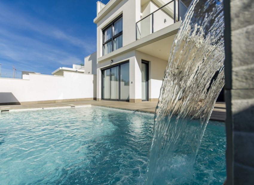 Neue Gebäude - Freistehend / Villa -
San Miguel de Salinas - Cerro Del Sol