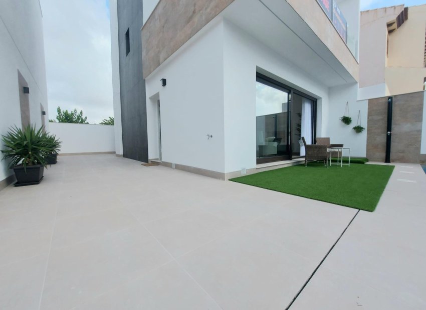 Neue Gebäude - Freistehend / Villa -
San Pedro del Pinatar - El Salero