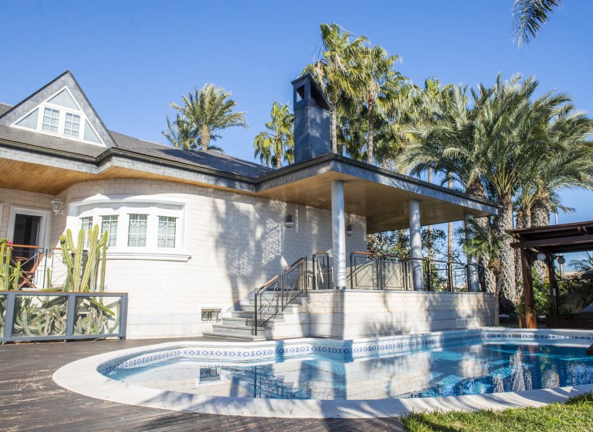 Neue Gebäude - Freistehend / Villa -
San Pedro del Pinatar - San Pedro Del Pinatar