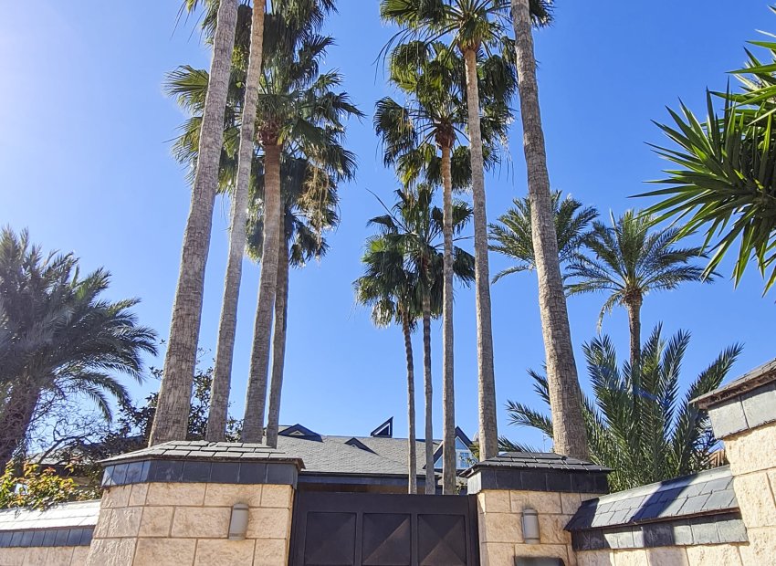 Neue Gebäude - Freistehend / Villa -
San Pedro del Pinatar - San Pedro Del Pinatar