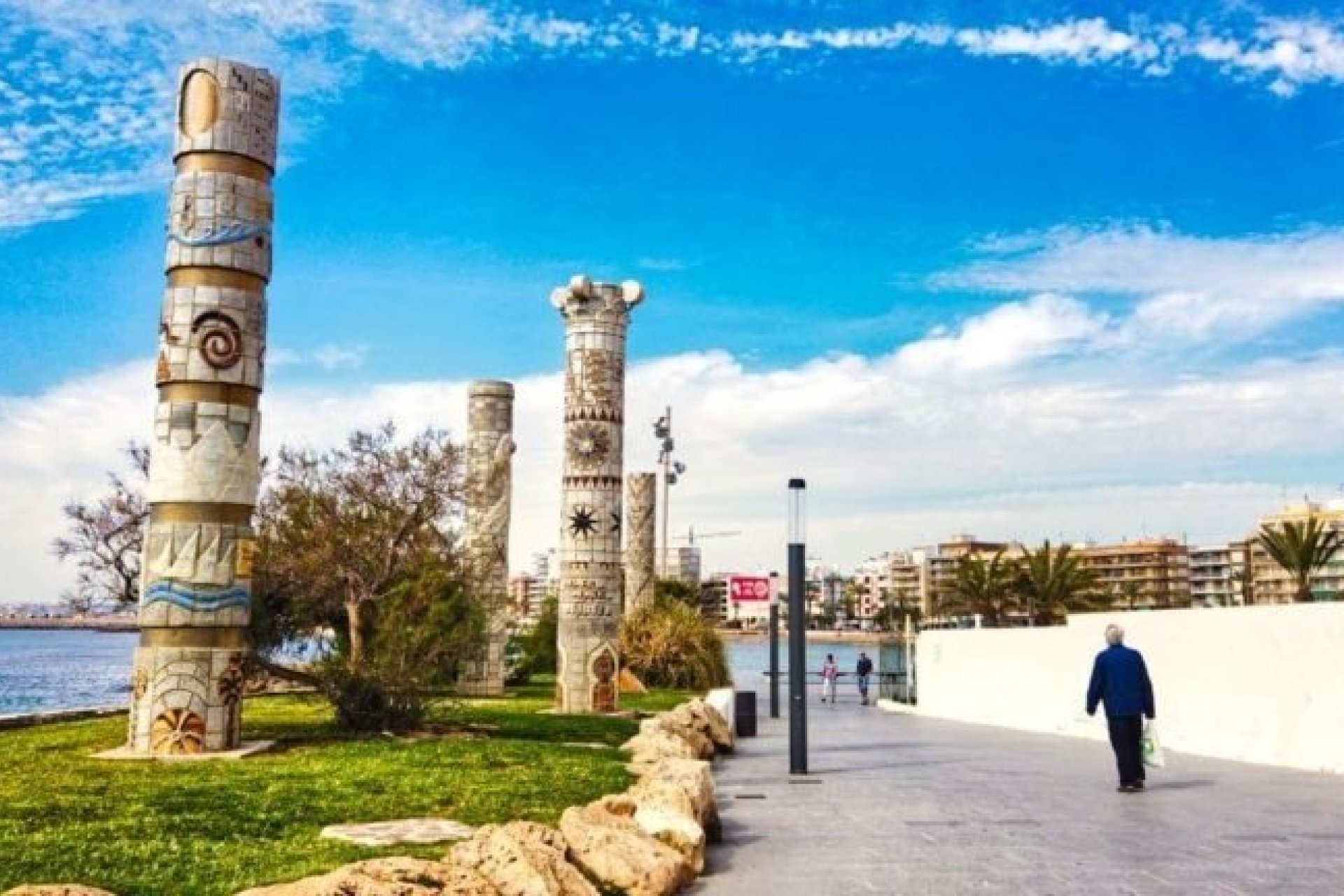 Neue Gebäude - Freistehend / Villa -
Torrevieja - Aguas Nuevas