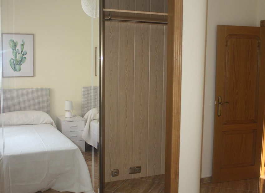 Neue Gebäude - Freistehend / Villa -
Torrevieja