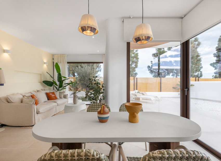 Neue Gebäude - Hochbungalow -
Los Alcazares - Los Alcázares