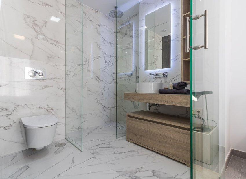 Neue Gebäude - Hochbungalow -
Torrevieja