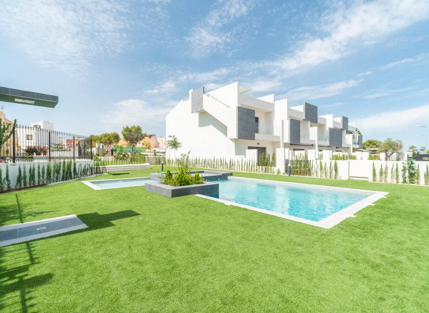 Neue Gebäude - Hochbungalow -
Torrevieja