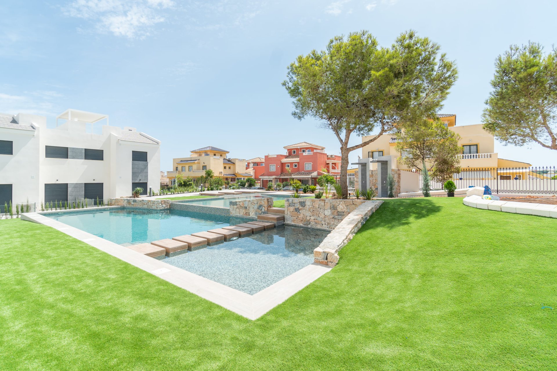 Neue Gebäude - Hochbungalow -
Torrevieja