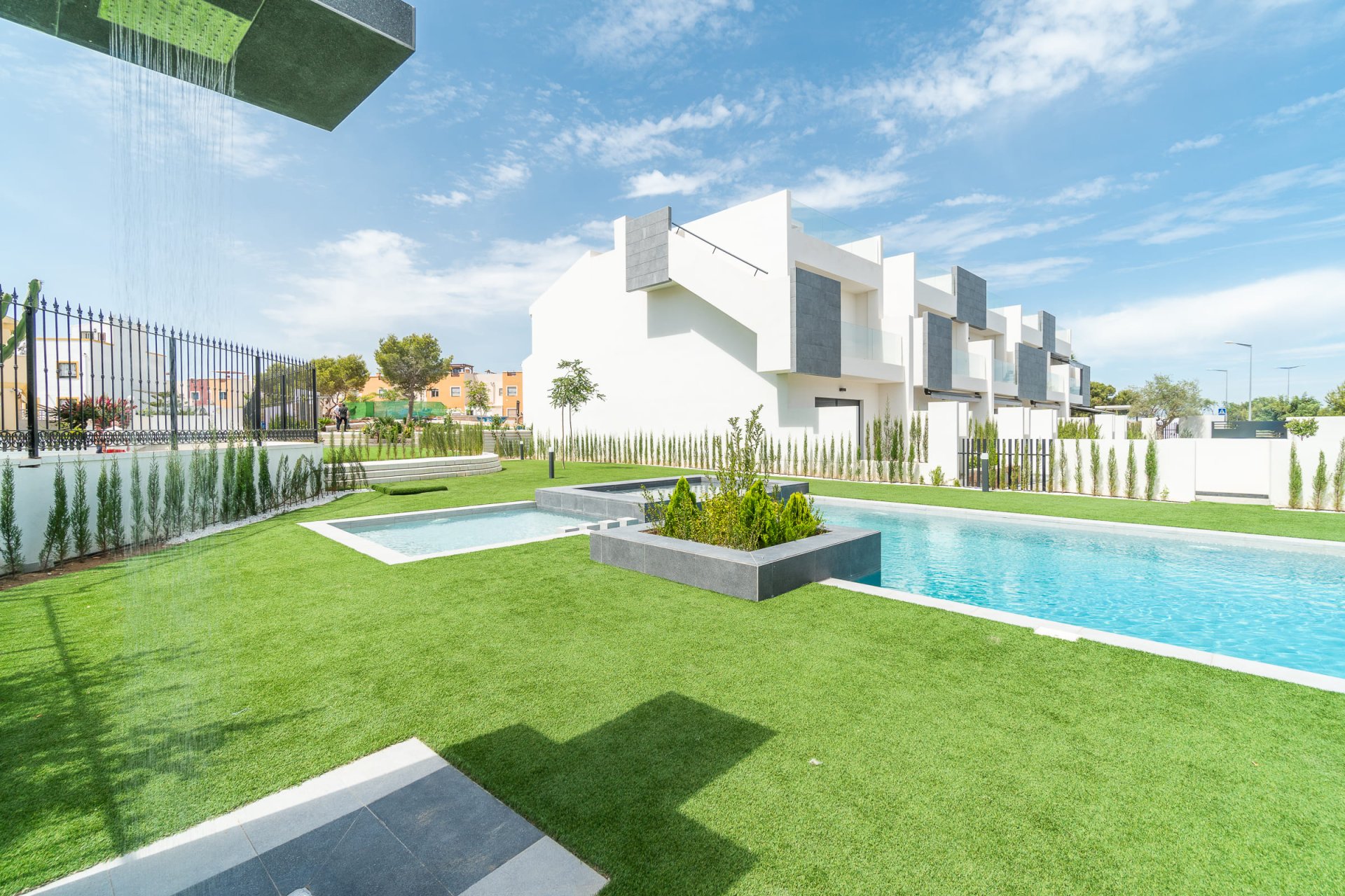 Neue Gebäude - Hochbungalow -
Torrevieja