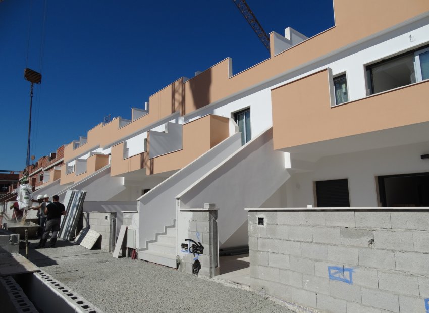 Neue Gebäude - low-bungalow -
Pilar de la Horadada