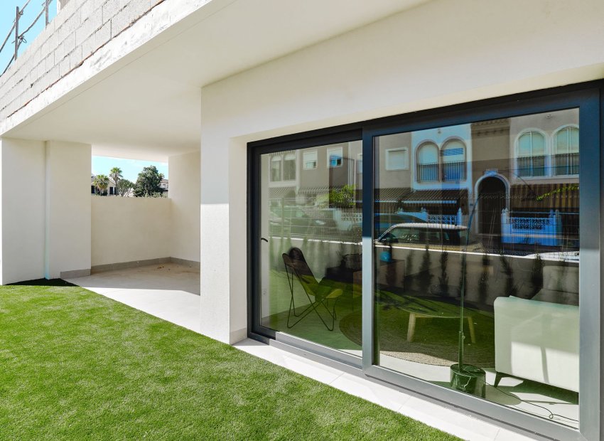 Neue Gebäude - low-bungalow -
Torrevieja