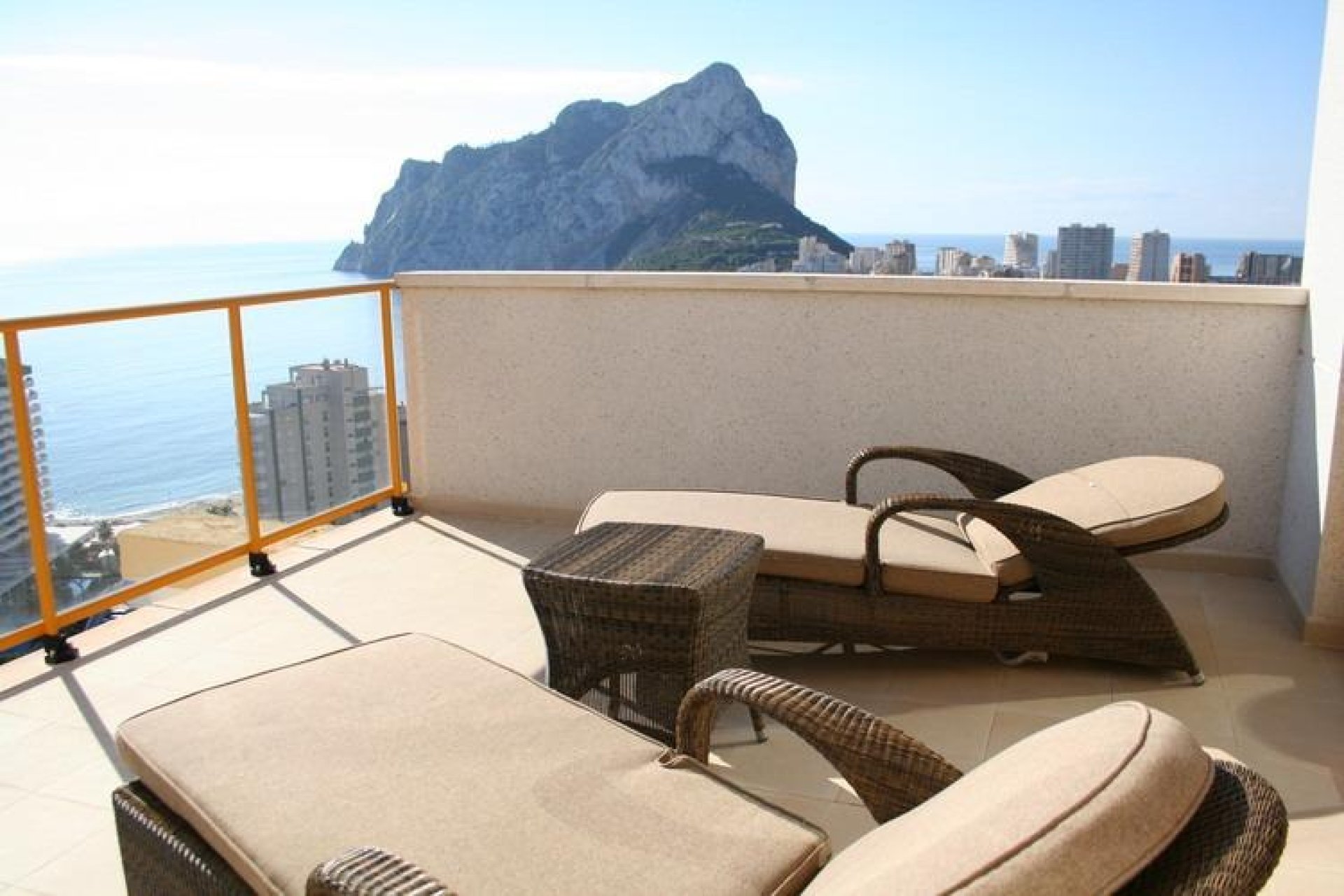 Neue Gebäude - Penthouse -
Calpe - La Calalga