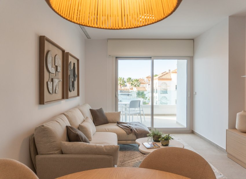 Neue Gebäude - Penthouse -
Playa Flamenca