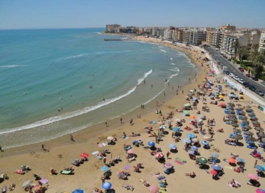 Neue Gebäude - Penthouse -
Torrevieja - Playa de El Cura