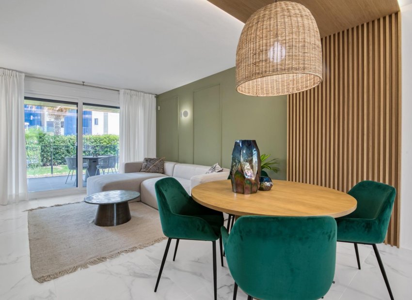 Neue Gebäude - Penthouse -
Torrevieja - Punta Prima