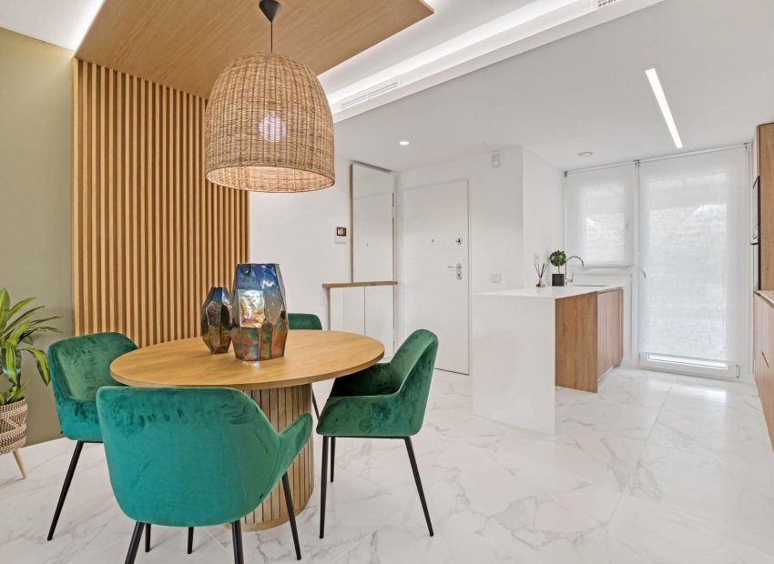 Neue Gebäude - Penthouse -
Torrevieja - Punta Prima