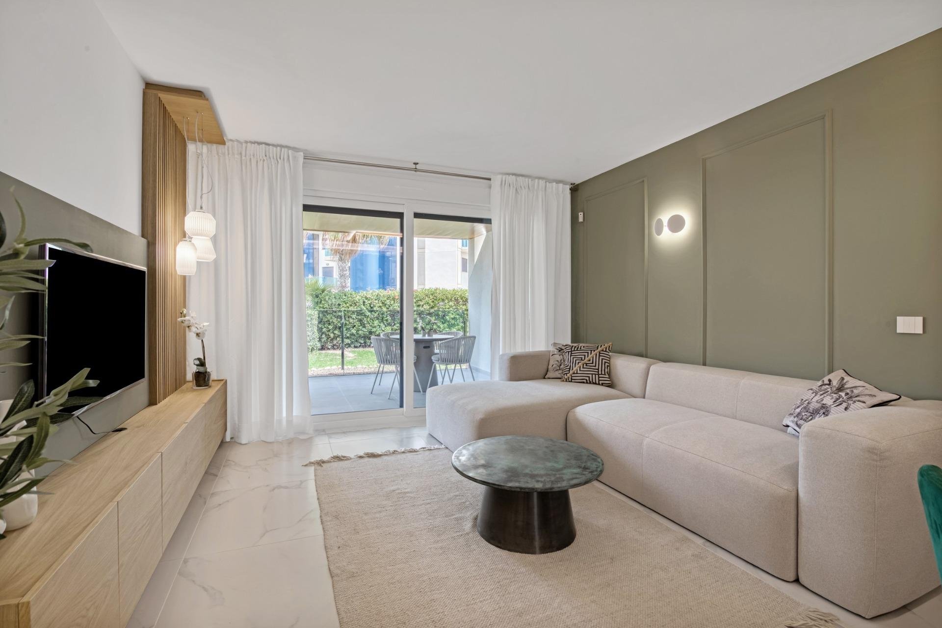 Neue Gebäude - Penthouse -
Torrevieja - Punta Prima
